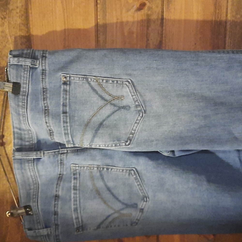 FREE Lincoln outfitters jeans - Picture 4 of 4